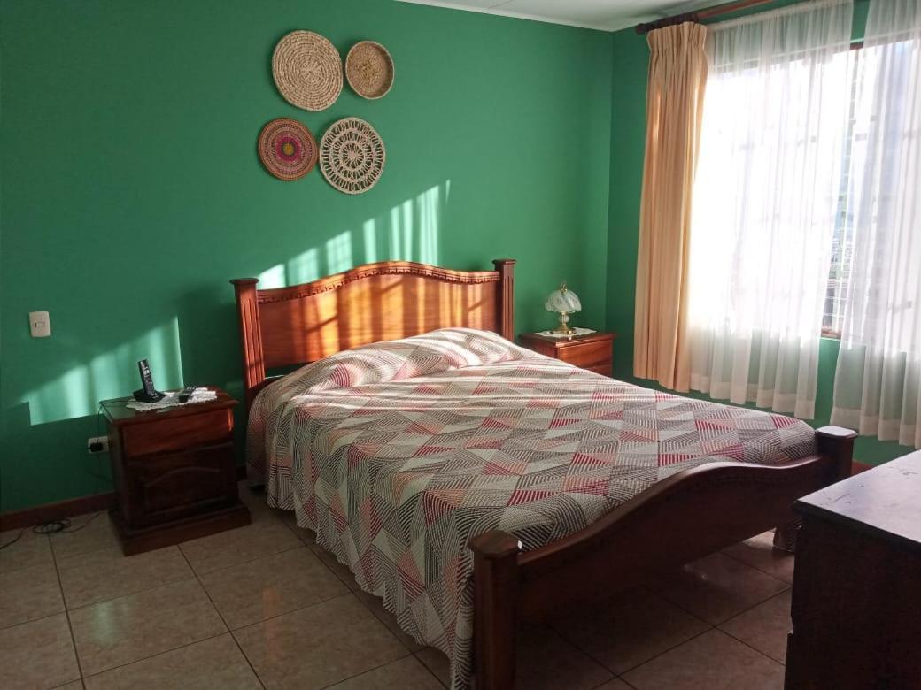 Hotel Las Brumas Cartago Exterior foto