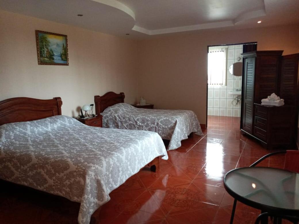 Hotel Las Brumas Cartago Exterior foto