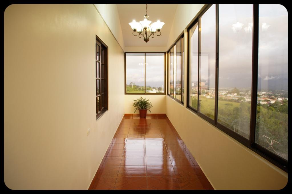Hotel Las Brumas Cartago Habitación foto