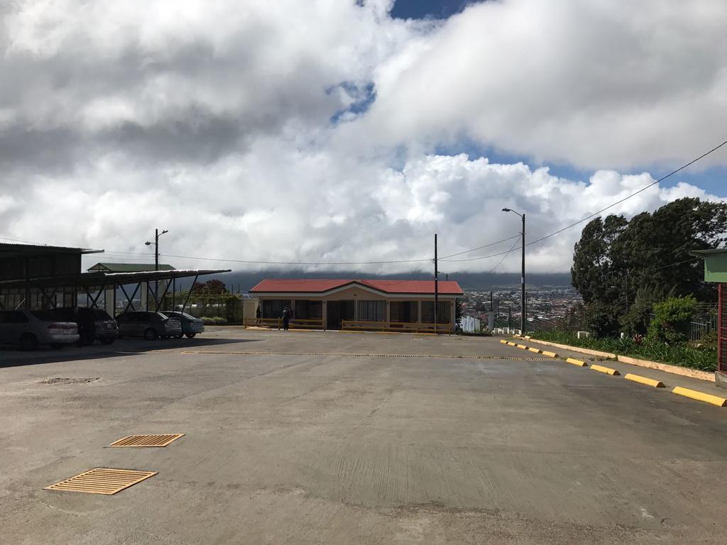 Hotel Las Brumas Cartago Exterior foto