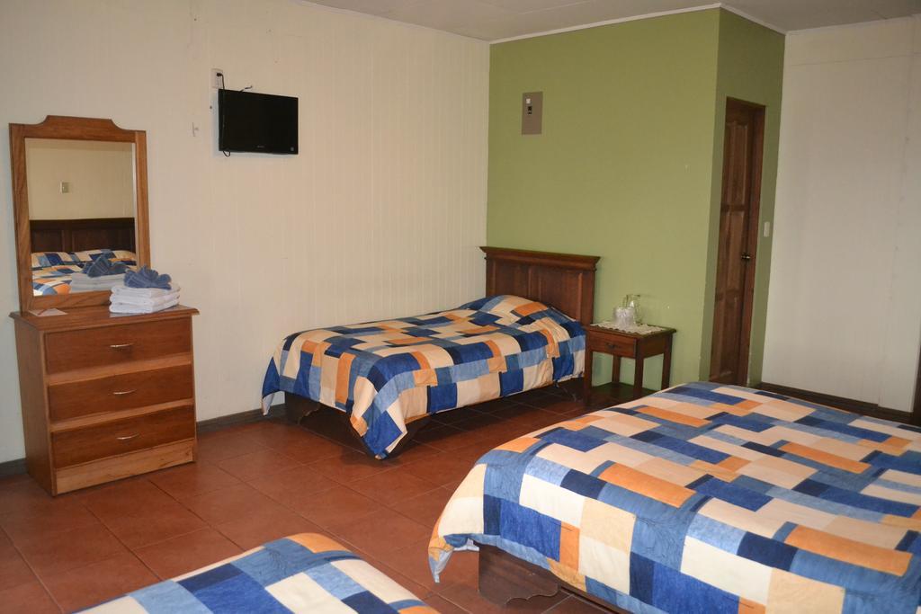 Hotel Las Brumas Cartago Exterior foto