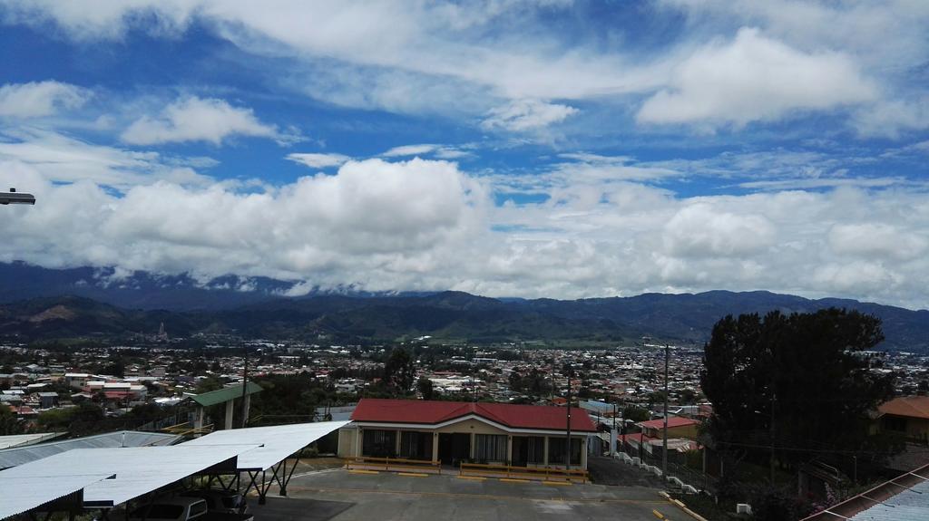 Hotel Las Brumas Cartago Exterior foto